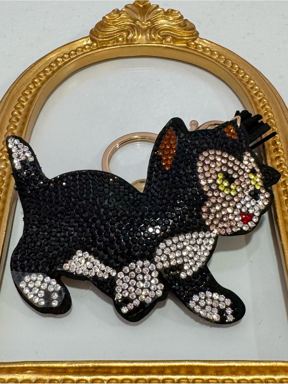 New Crystal Embellished Figaro Cat Keychain
